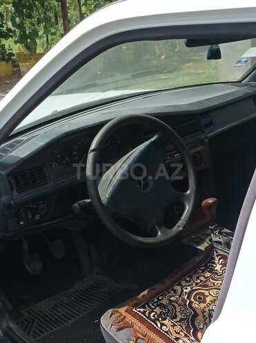 Mercedes 190 1991, 123,968 km - 2.0 l - Astara