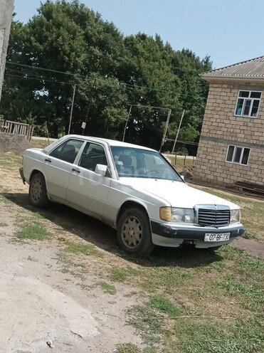 Mercedes 190 1991, 123,968 km - 2.0 l - Astara