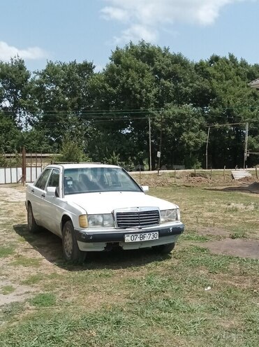 Mercedes 190 1991, 123,968 km - 2.0 l - Astara