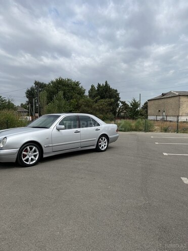 Mercedes E 230 1997, 254,666 km - 2.3 l - Masallı