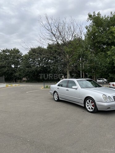 Mercedes E 230 1997, 254,666 km - 2.3 l - Masallı