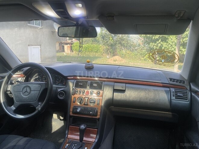 Mercedes E 230 1997, 489,999 km - 2.3 l - Lənkəran