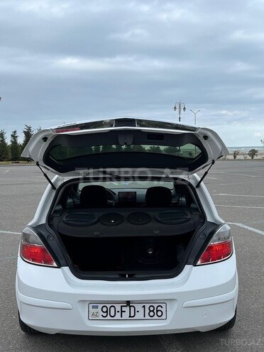 Opel Astra 2009, 178,950 km - 1.4 l - Bakı