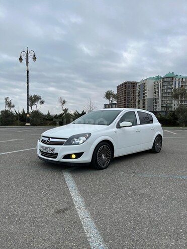 Opel Astra 2009, 178,950 km - 1.4 l - Bakı