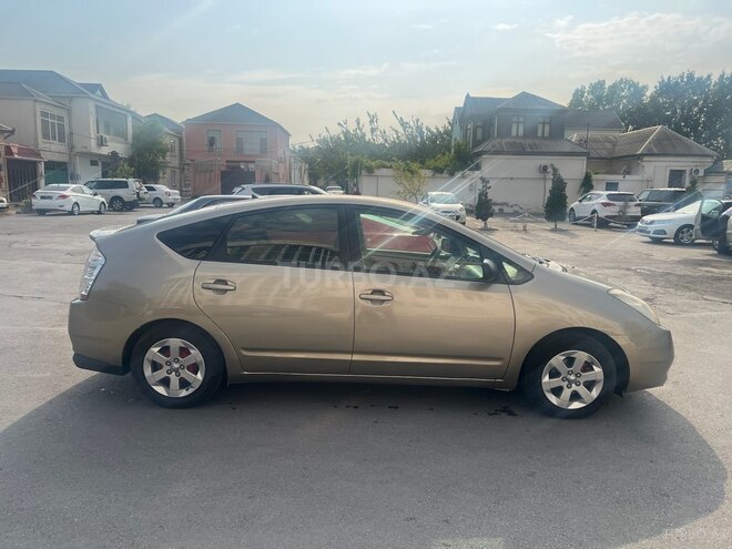 Toyota Prius-9