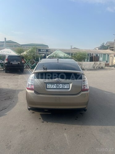 Toyota Prius-7