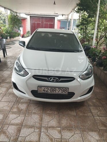 Hyundai Accent 2013, 180,000 km - 1.4 l - Bakı