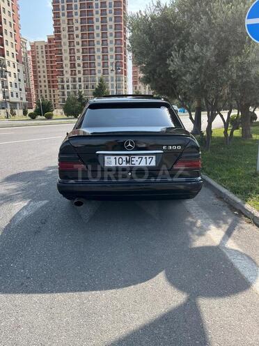 Mercedes E 200 d 1995, 341,850 km - 2.0 l - Bakı