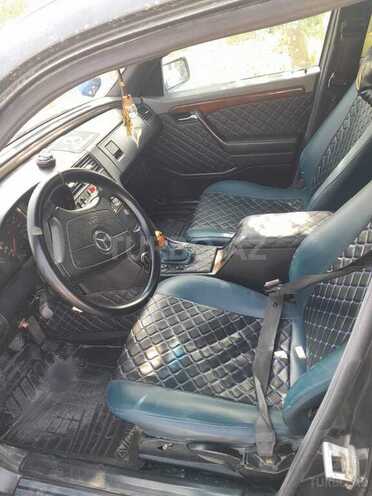 Mercedes C 220 d 1997, 229,650 km - 2.2 l - Bakı
