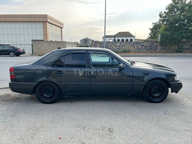 Mercedes C 180-6