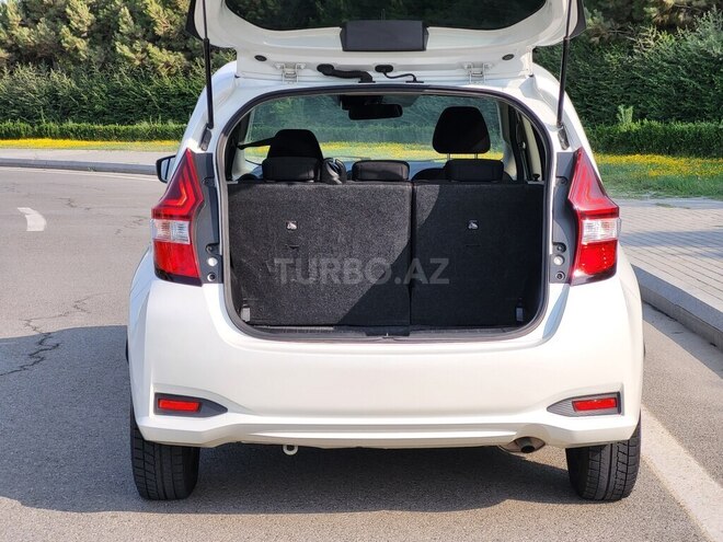 Nissan Note-5