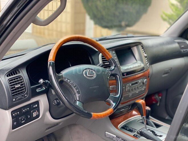 Lexus LX 470-8