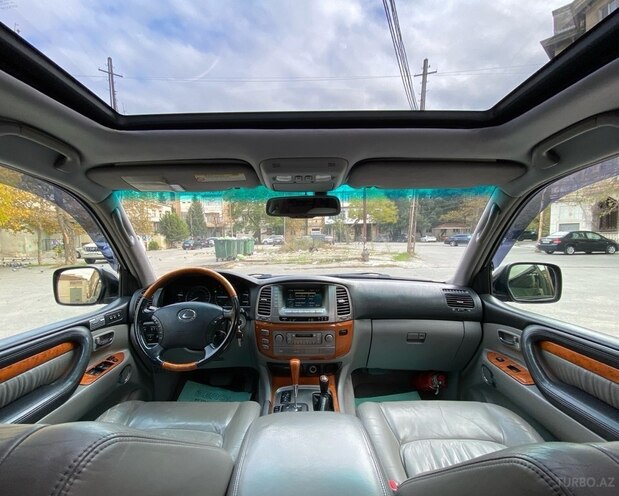 Lexus LX 470-9