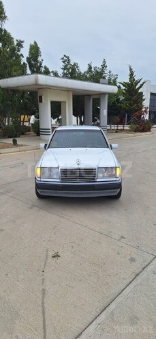 Mercedes E 250 1990, 376,000 km - 2.5 l - Bakı
