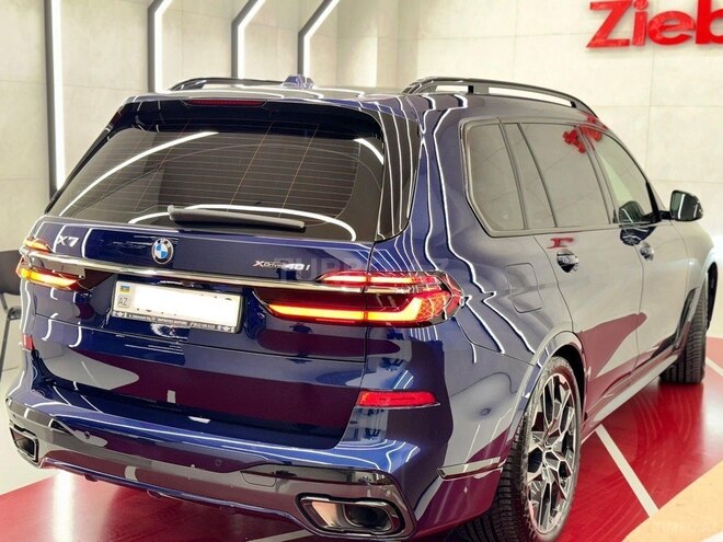 BMW X7-5