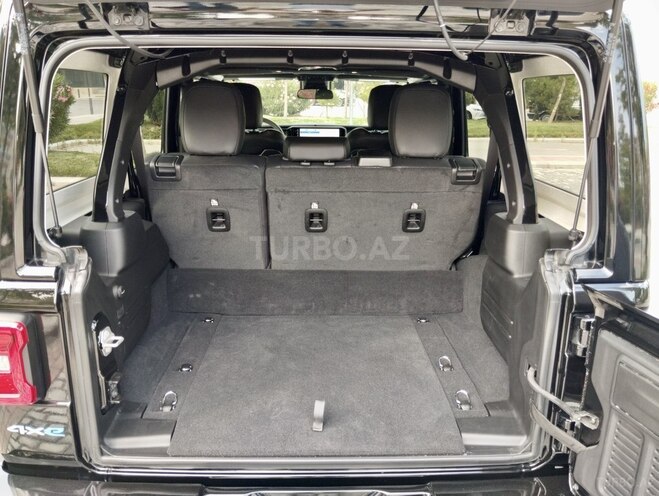 Jeep Wrangler-14
