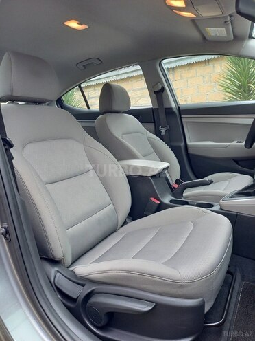 Hyundai Elantra 2017, 95,000 km - 2.0 л - Bakı