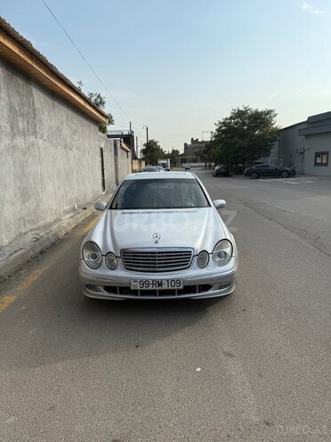 Mercedes E 240 2004, 495,684 km - 2.6 l - Bakı