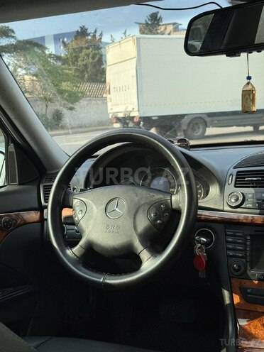 Mercedes E 240 2004, 495,684 km - 2.6 l - Bakı
