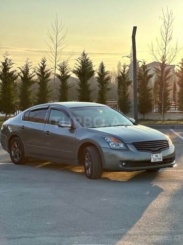Nissan Altima-6