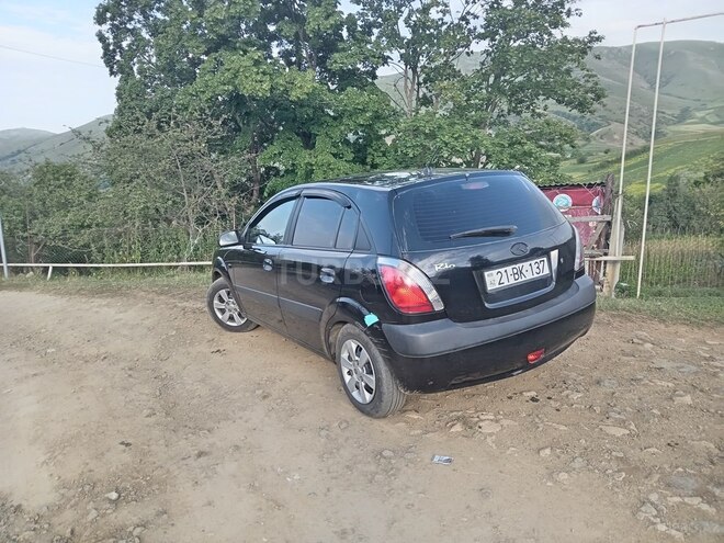 Kia Rio 2006, 262,000 km - 1.4 l - Gədəbəy