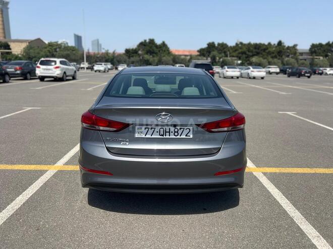Hyundai Elantra 2017, 95,000 km - 2.0 л - Bakı