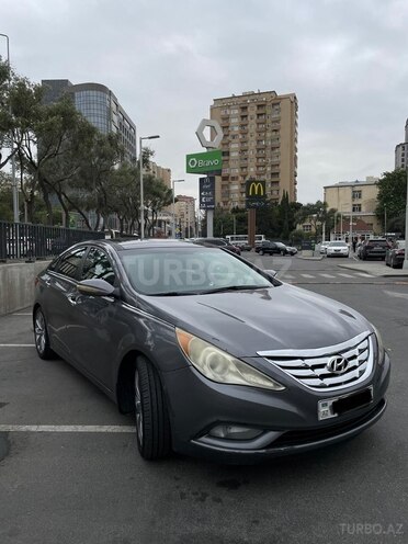 Hyundai Sonata-3