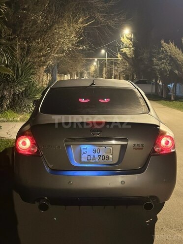 Nissan Altima-16