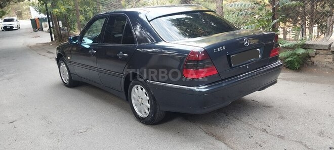 Mercedes C 200 1997, 395,452 km - 2.0 l - Bakı