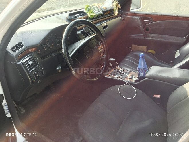 Mercedes E 220 d 1998, 201,245 km - 2.2 л - Bərdə