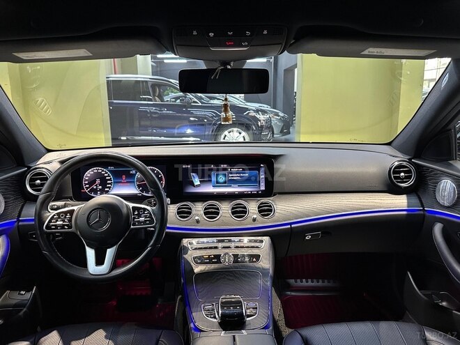 Mercedes E 350-13