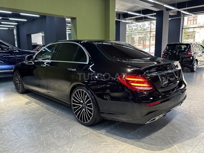 Mercedes E 350-19