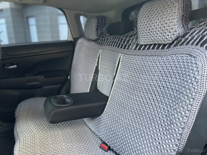 Mitsubishi ASX-8