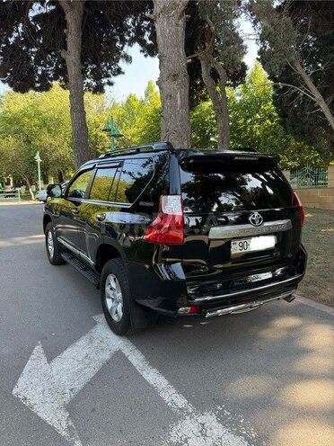 Toyota Land Cruiser Prado-16