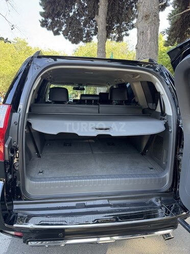 Toyota Land Cruiser Prado-12