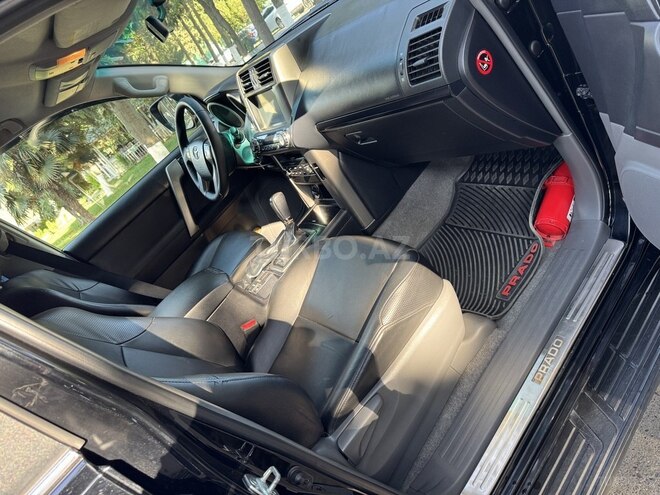 Toyota Land Cruiser Prado-10