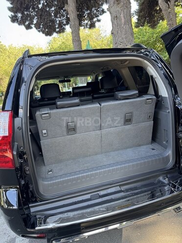 Toyota Land Cruiser Prado-11