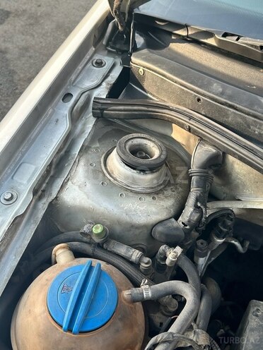 Volkswagen Jetta-8