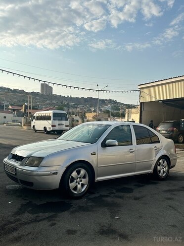 Volkswagen Jetta-5