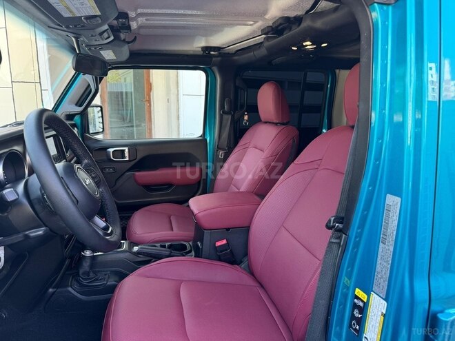 Jeep Wrangler-10