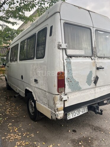 Mercedes  1995, 250,000 km - 3.0 l - İmişli