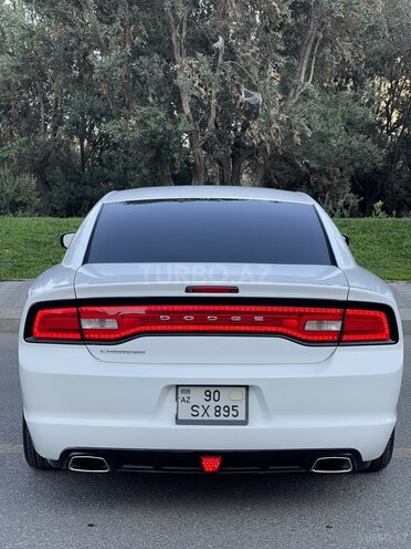 Dodge Charger-3