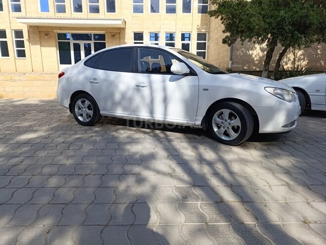 Hyundai Elantra 2009, 397,000 km - 2.0 l - Şirvan