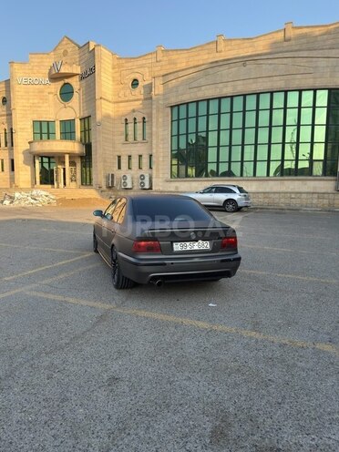 BMW 525 2000, 328,000 km - 2.5 l - Bakı