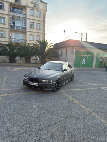 BMW 525 2000, 328,000 km - 2.5 l - Bakı