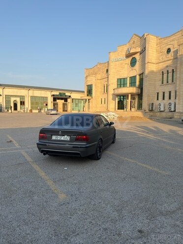 BMW 525 2000, 328,000 km - 2.5 l - Bakı