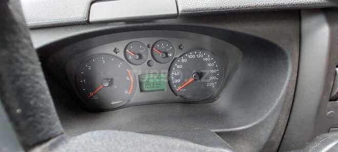 Ford Transit-9