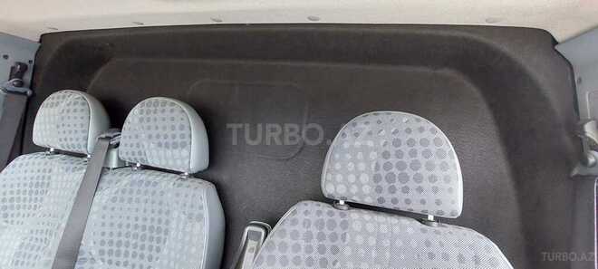 Ford Transit-11