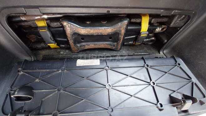 Ford Transit-17