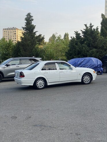Mercedes C 240 1998, 145,151 km - 2.4 l - Bakı